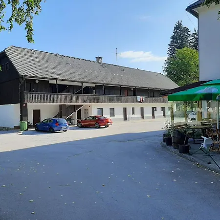 Apartma Bucko Apartment *